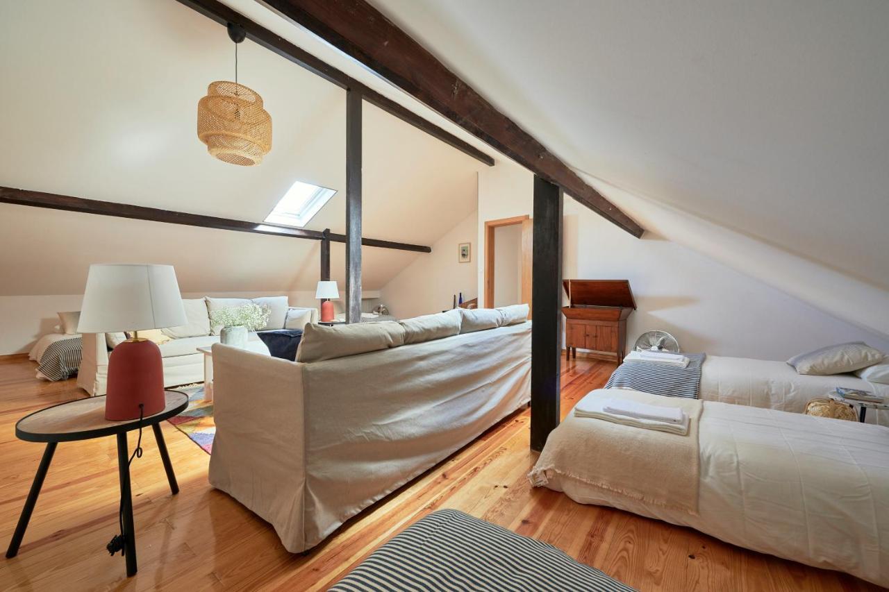 Renovated And Spacious Duplex Apartment With Patio, By Timecooler Lissabon Buitenkant foto